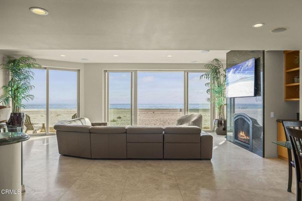 Fireplace, Interior, Living room, Recessed Lighting, Water