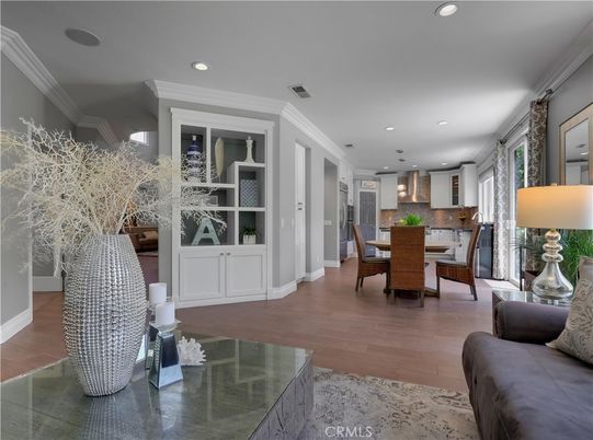 Dining room, Interior, Kitchen, Recessed Lighting, Wood Texture Flooring