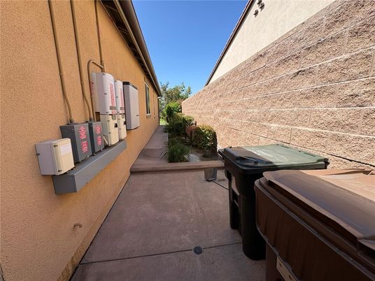 Exterior, Hot Tub