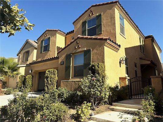 Exterior, Facade, Mediterranean