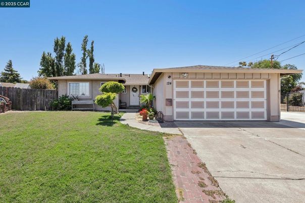 Attached, Backyard, Exterior, Facade, Ranch