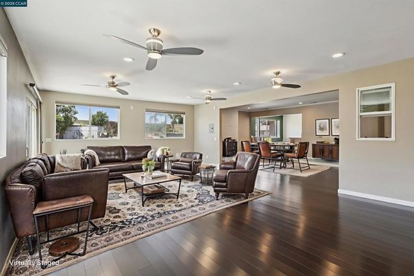 Dining room, Interior, Living room, Recessed Lighting, Wood Texture Flooring