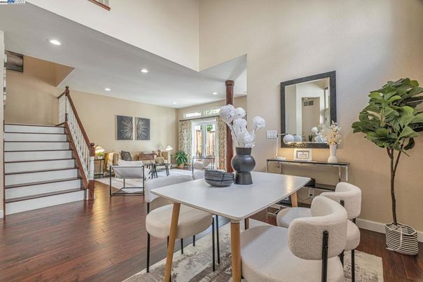 Dining room, Interior, Living room, Recessed Lighting, Wood Texture Flooring