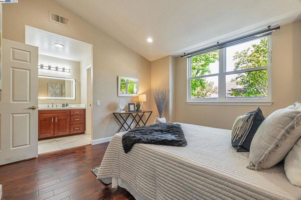 Bathroom, Bedroom, Interior, Recessed Lighting, Wood Texture Flooring