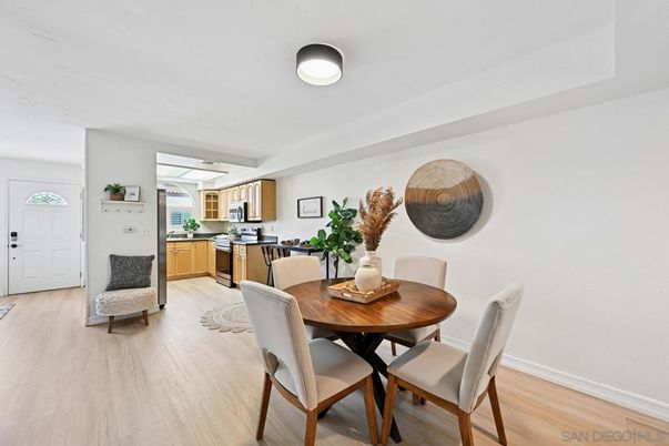 Dining room, Interior, Kitchen, Stainless Steel Appliances, Wood Texture Flooring