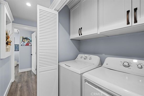 Interior, Recessed Lighting, Utility Closets, Washer, Wood Texture Flooring