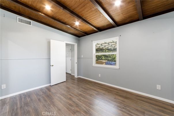 Empty room, Interior, Recessed Lighting, Wooden Beams, Wooden Ceilings, Wood Texture Flooring
