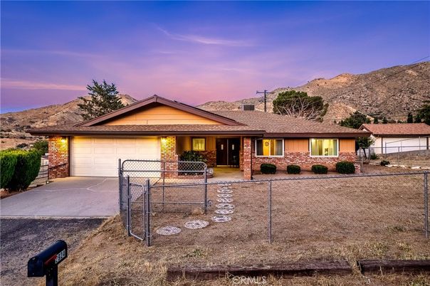 Attached, Exterior, Facade, Brick Facade, Ranch