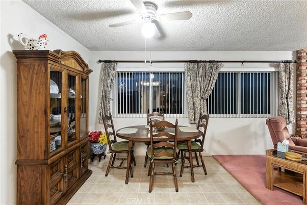 Dining room, Interior