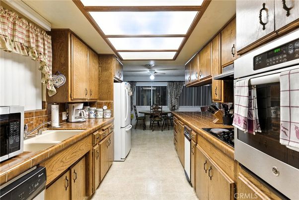 Dining room, Interior, Kitchen, Tile Countertops