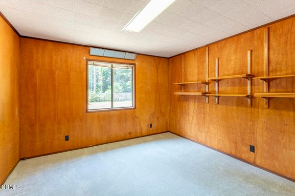 Empty room, Interior, Recessed Lighting, Wooden Walls