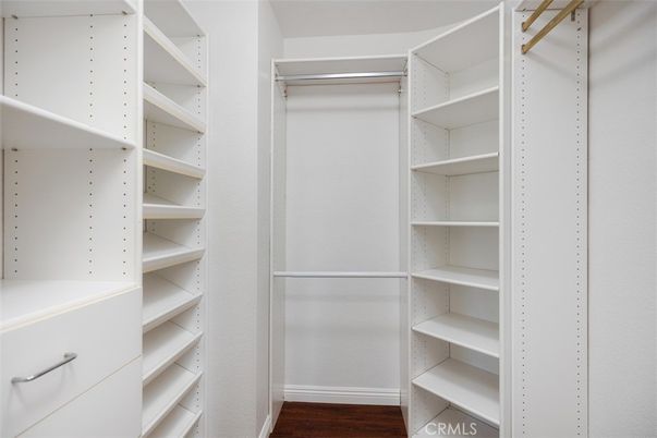 Interior, Walk-in Closets, Wood Texture Flooring