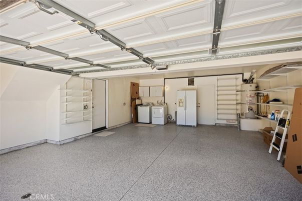 Garage, Interior, Washer