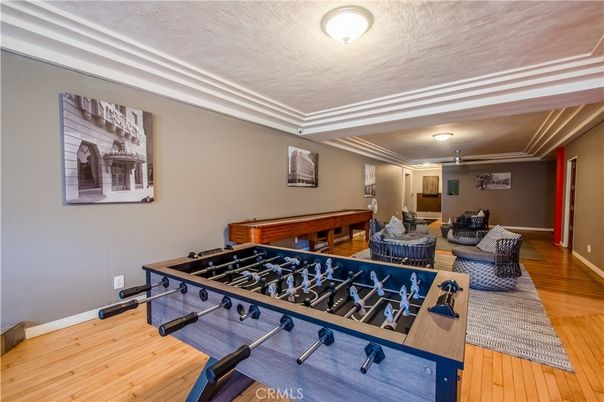 Billiard Table, Game Room, Interior, Wood Texture Flooring