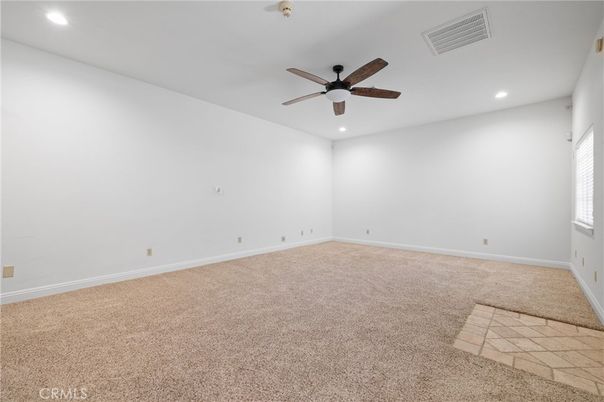 Empty room, Interior, Recessed Lighting