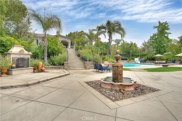 Exterior, Fireplace, Pool