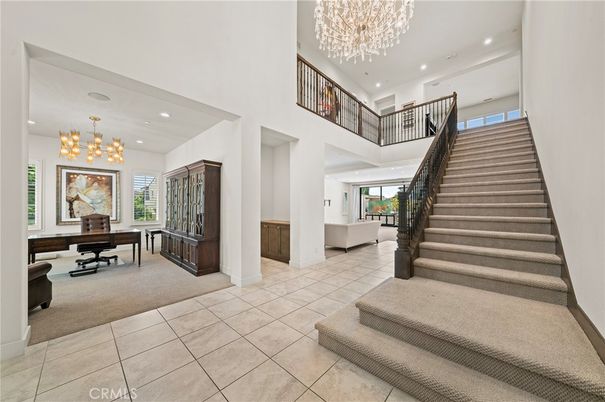 Chandelier, Dining room, Interior, Recessed Lighting