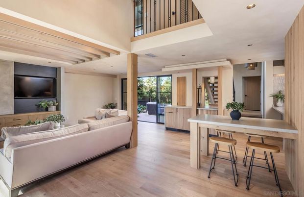 Interior, Living room, Recessed Lighting, Wooden Ceilings, Wood Texture Flooring