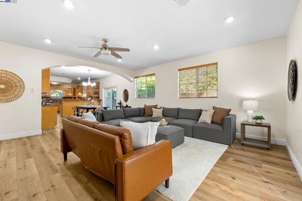 Dining room, Interior, Kitchen, Living room, Pendant Lights, Recessed Lighting, Wood Texture Flooring