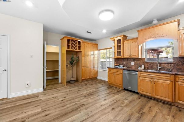 Interior, Kitchen, Recessed Lighting, Wood Texture Flooring