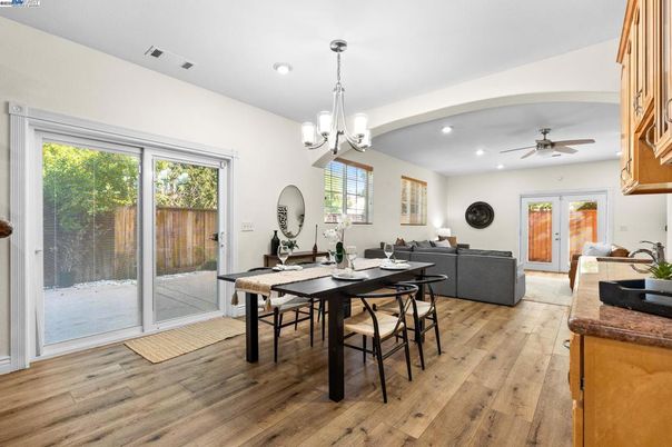 Chandelier, Dining room, Interior, Living room, Recessed Lighting, Wood Texture Flooring