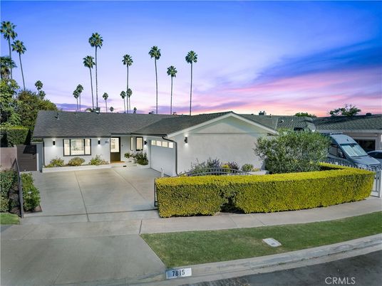 Attached, Exterior, Facade, Ranch