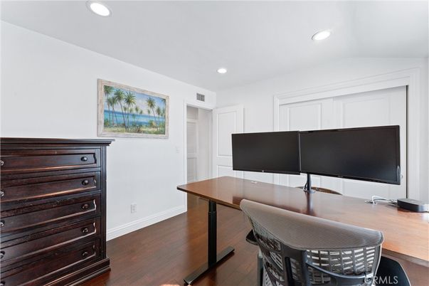 Home Office, Interior, Recessed Lighting, Wood Texture Flooring