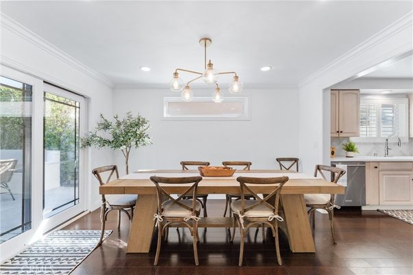 Dining room, Interior, Pendant Lights, Recessed Lighting, Wood Texture Flooring