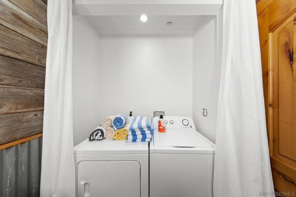 Interior, Recessed Lighting, Utility Closets, Washer