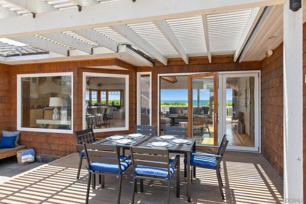 Dining room, Exterior, Water