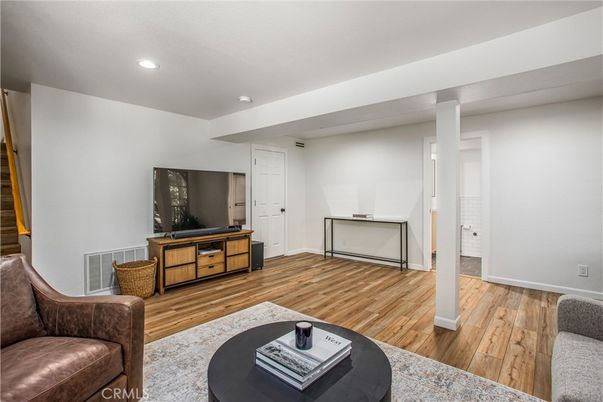Interior, Recessed Lighting, Wood Texture Flooring