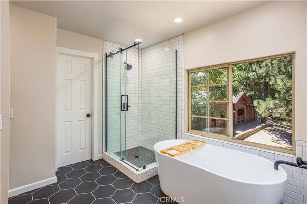 Bathroom, Free Standing Baths, Glass Shower, Interior, Recessed Lighting