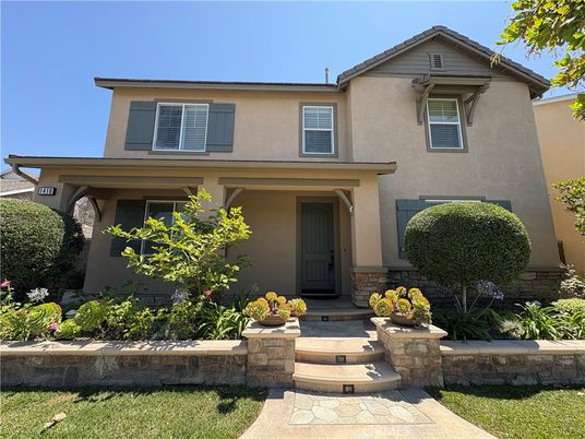 Exterior, Facade, Mediterranean