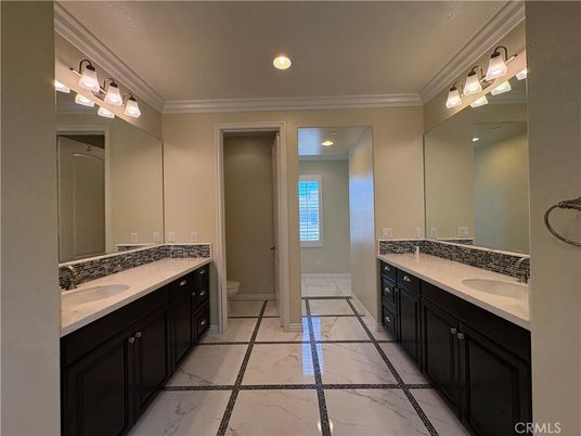 Bathroom, Dual Sink Vanities, Interior, Marble, Recessed Lighting