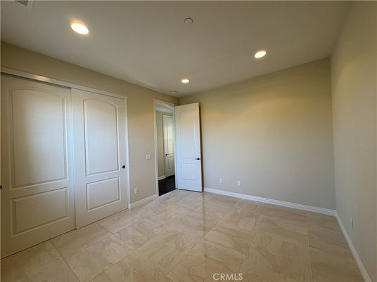 Empty room, Interior, Marble, Recessed Lighting