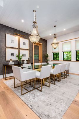 Chandelier, Dining room, Interior, Recessed Lighting, Wood Texture Flooring