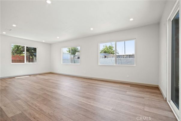 Empty room, Interior, Recessed Lighting, Wood Texture Flooring