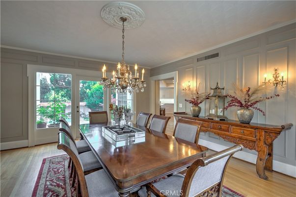 Chandelier, Dining room, Interior, Wood Texture Flooring
