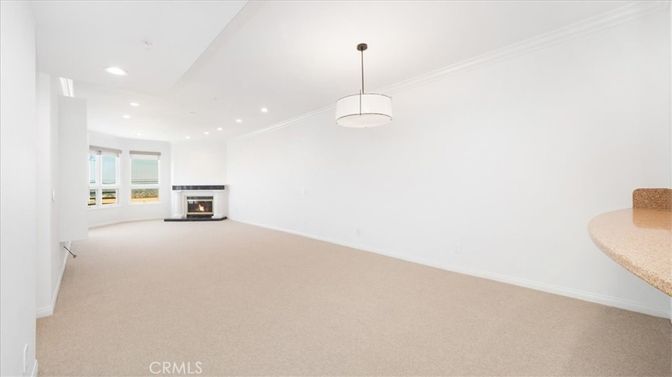Empty room, Fireplace, Interior, Pendant Lights, Recessed Lighting