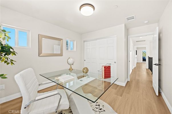 Home Office, Interior, Recessed Lighting, Wood Texture Flooring