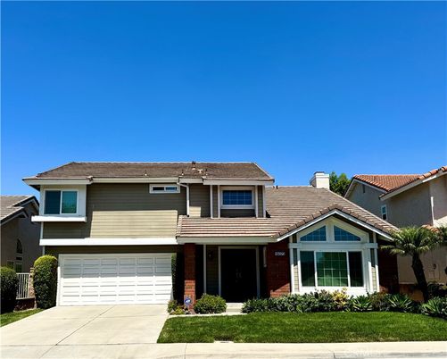 Attached, Exterior, Facade, Mediterranean