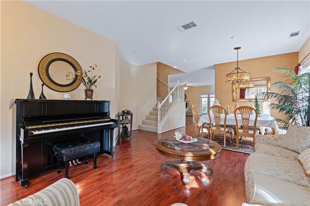 Chandelier, Dining room, Interior, Living room, Pendant Lights, Piano, Wood Texture Flooring