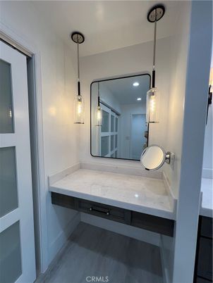 Bathroom, Interior, Pendant Lights, Recessed Lighting, Wood Texture Flooring
