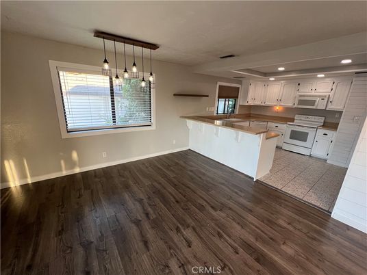 Interior, Kitchen, Pendant Lights, Recessed Lighting, Wood Texture Flooring