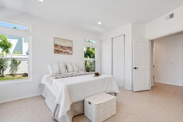 Bedroom, Interior, Recessed Lighting