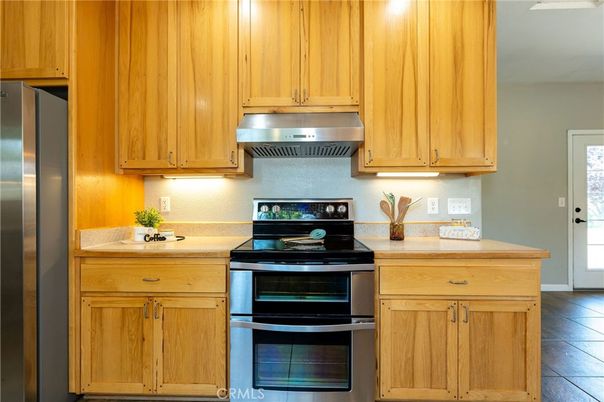 Interior, Kitchen, Stainless Steel Appliances