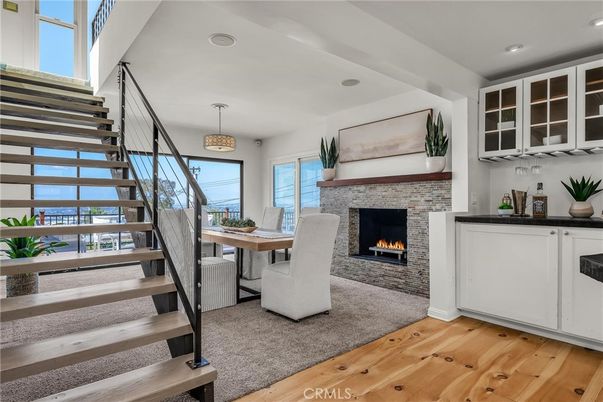 Dining room, Fireplace, Interior, Pendant Lights, Recessed Lighting, Wood Texture Flooring