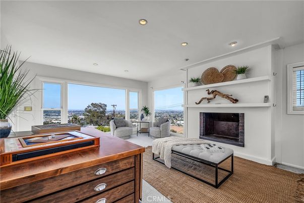 Fireplace, Interior, Living room, Recessed Lighting