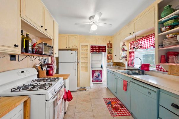 Interior, Kitchen