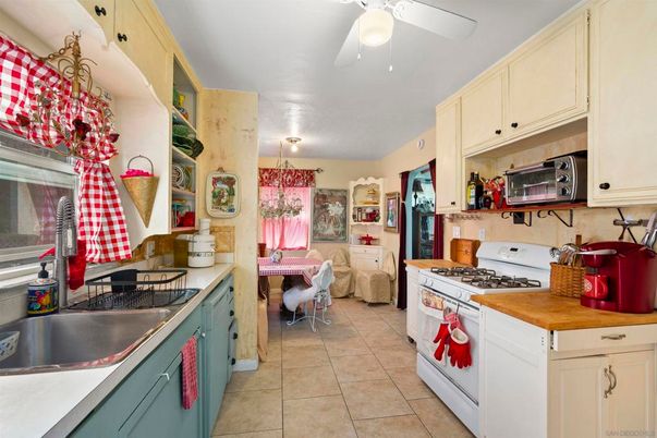 Dining room, Interior, Kitchen